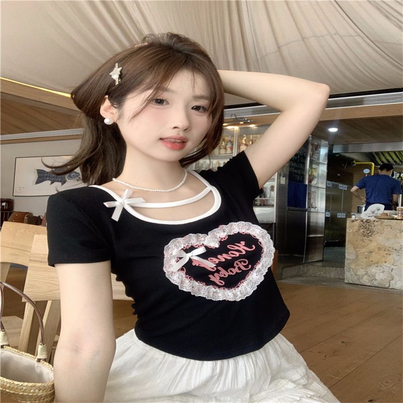 Sweet love lace short-sleeved T-shirt in summer new slim and fashionable color-blocking versatile age-reducing top for women ins