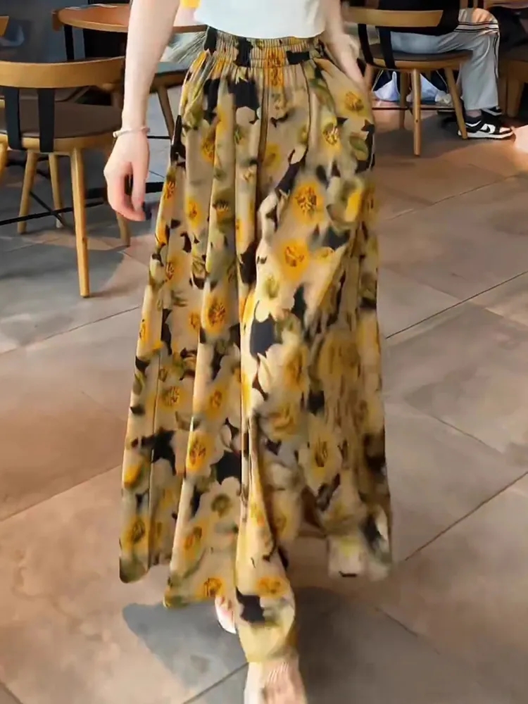 Large size retro high-end style floral pants in summer high waist fashionable slim temperament age-reducing trousers and skirts for women