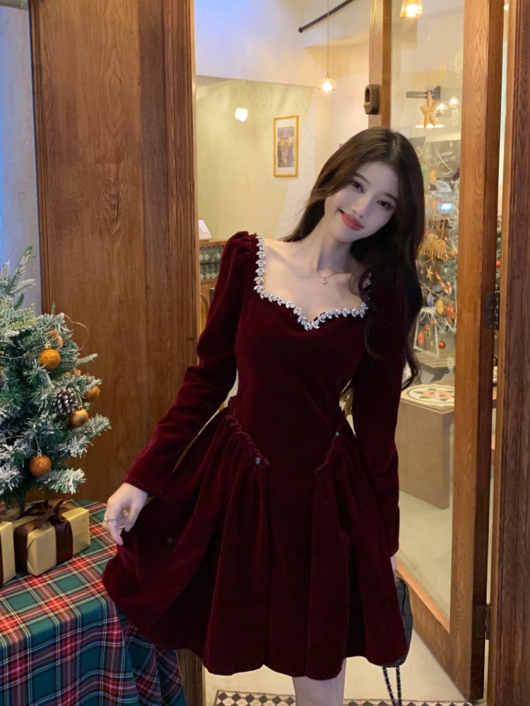 高品質+拉鏈內襯｜女胖mm氣質法式顯瘦高級感遮肚方領絲絨連衣裙
