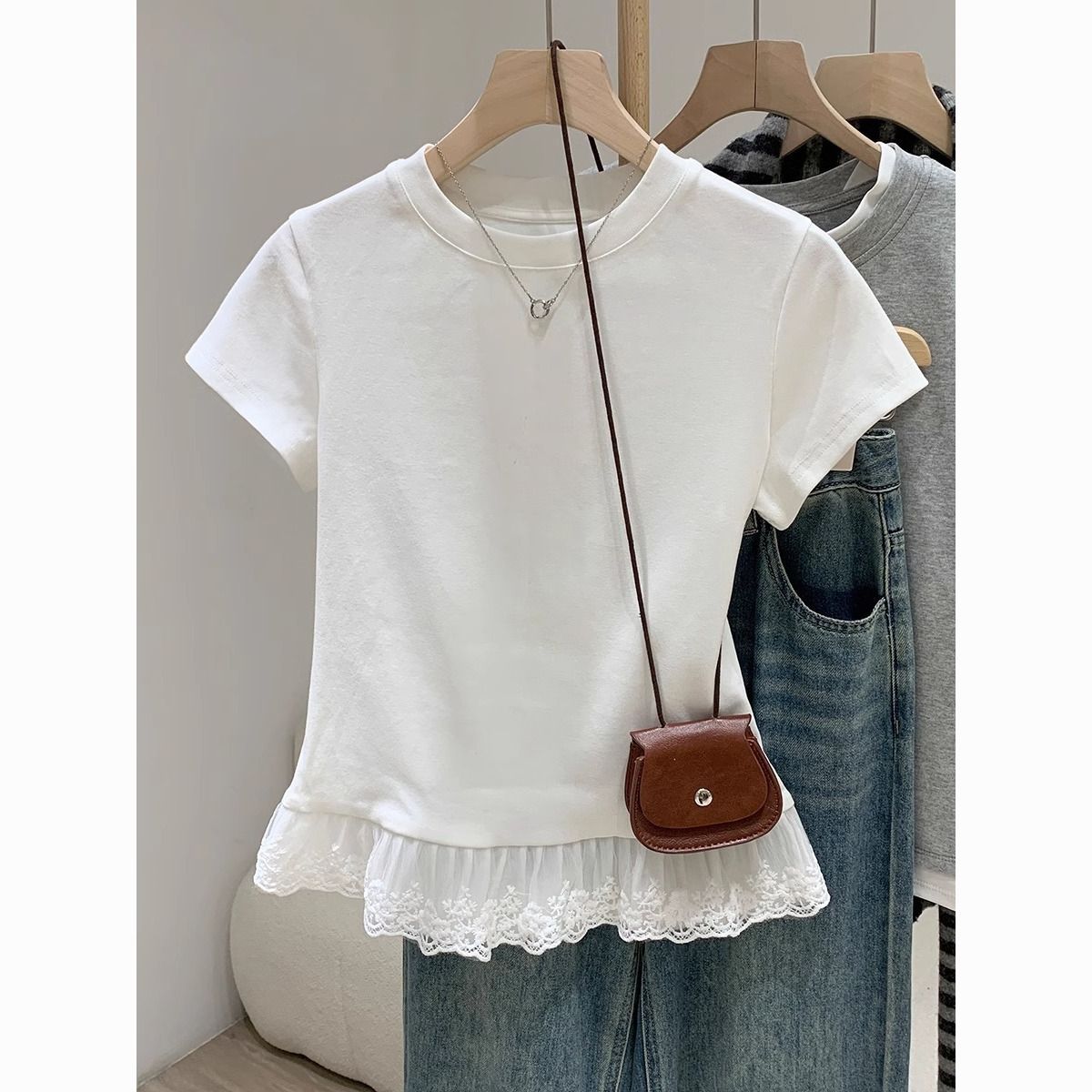 260g white round neck lace edge spliced ​​short-sleeved T-shirt for women