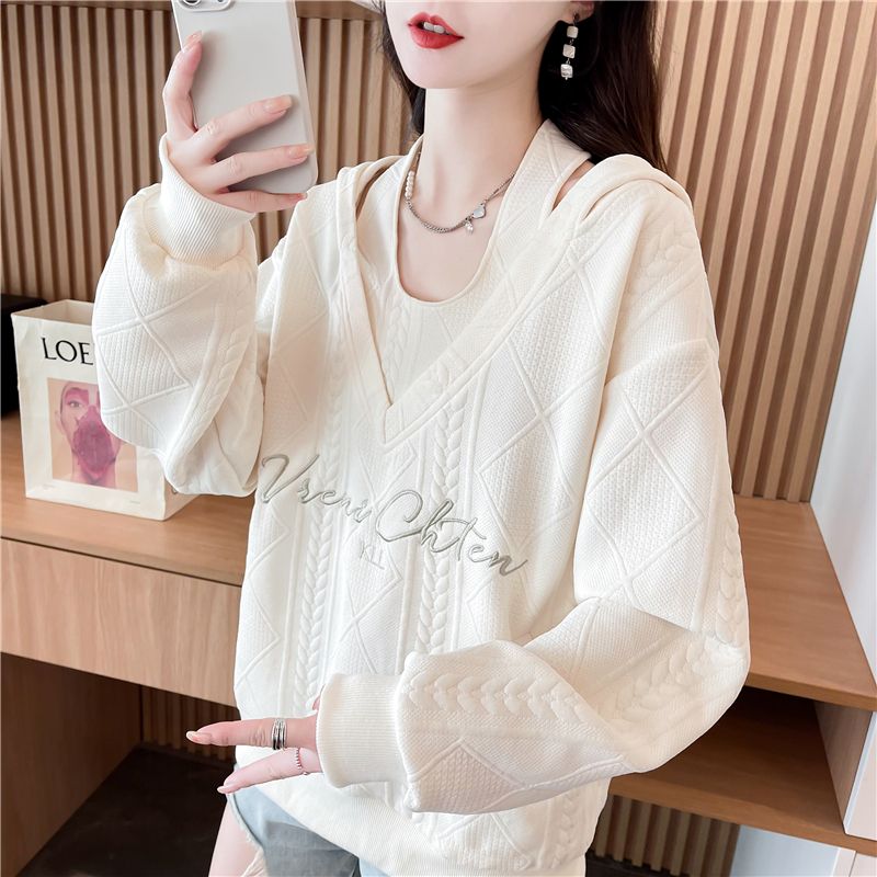Real shot of Korean loose spring and autumn style embroidered fake two-piece jacquard hooded sweatshirt for women