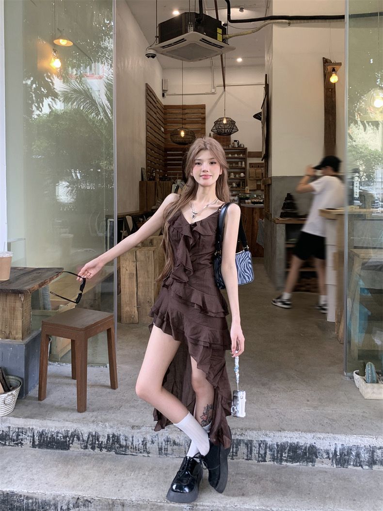 法式復古不規則荷葉邊連衣裙女裝夏季辣妹吊帶裙a字長裙小眾裙子