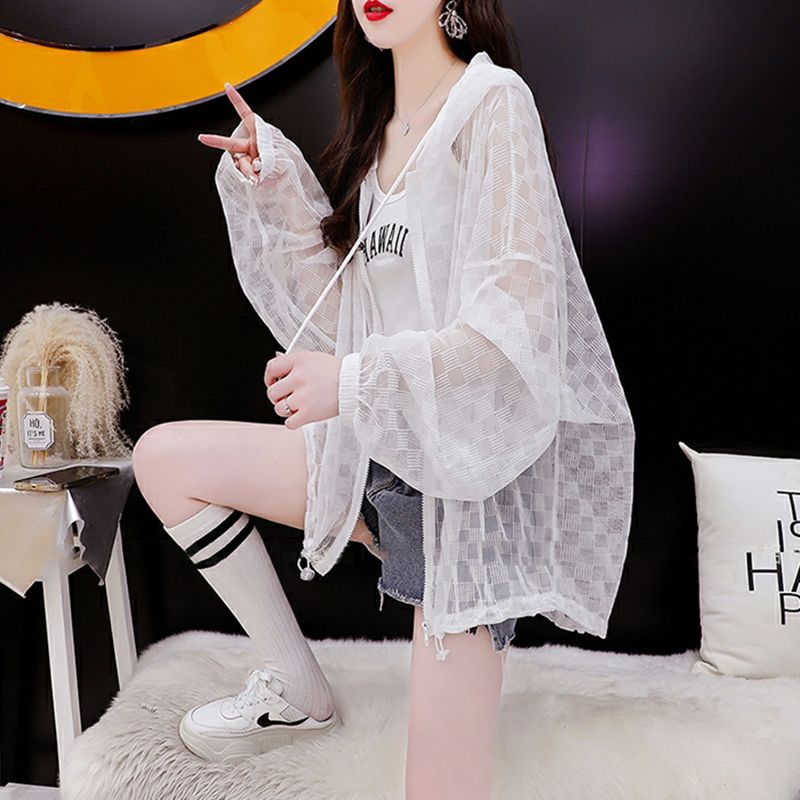 Official photo of polyester fiber 2025 summer versatile thin casual sun protection jacket for women