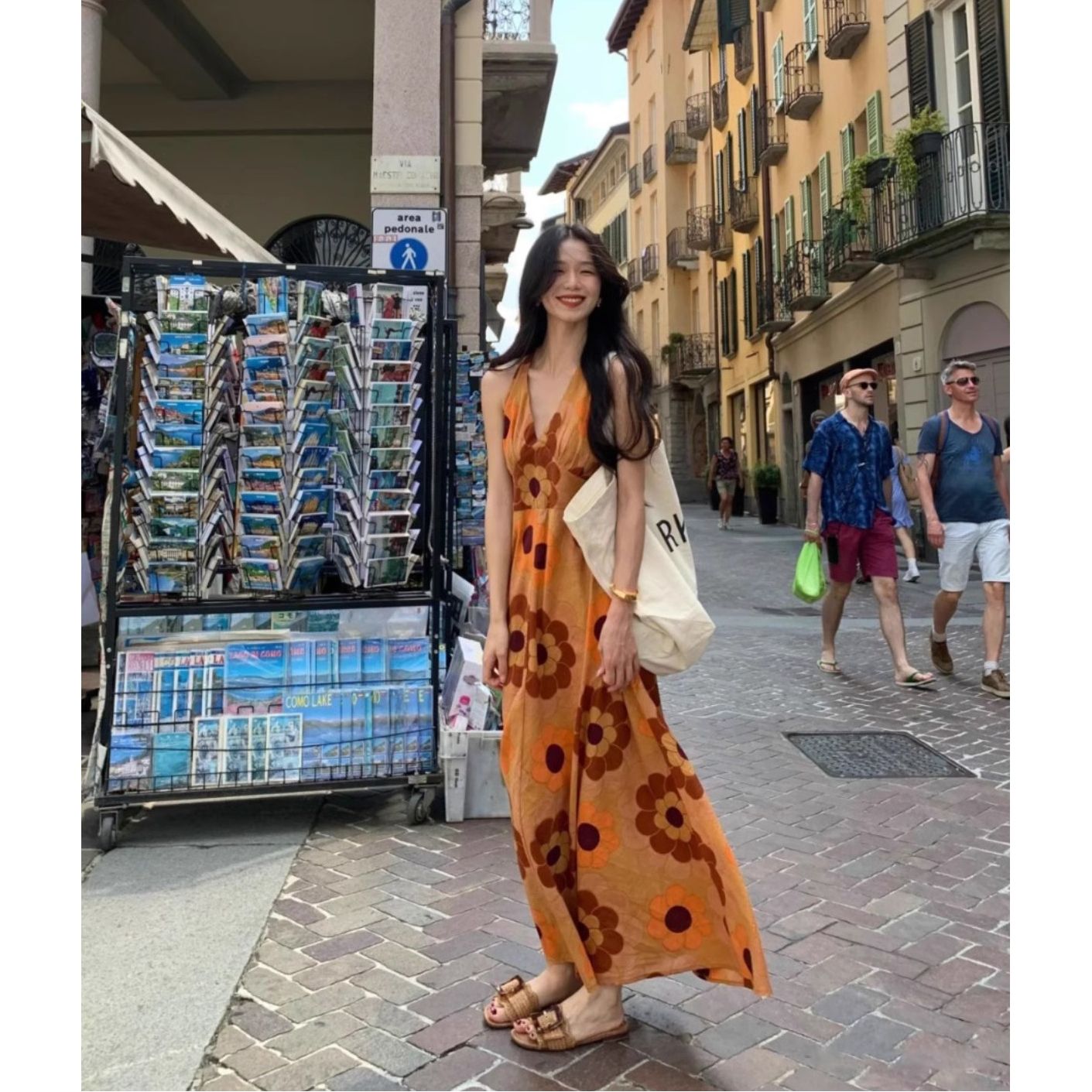 Thai travel niche printed dress suitable for beach vacation photography and wear temperament V-neck white beach dress