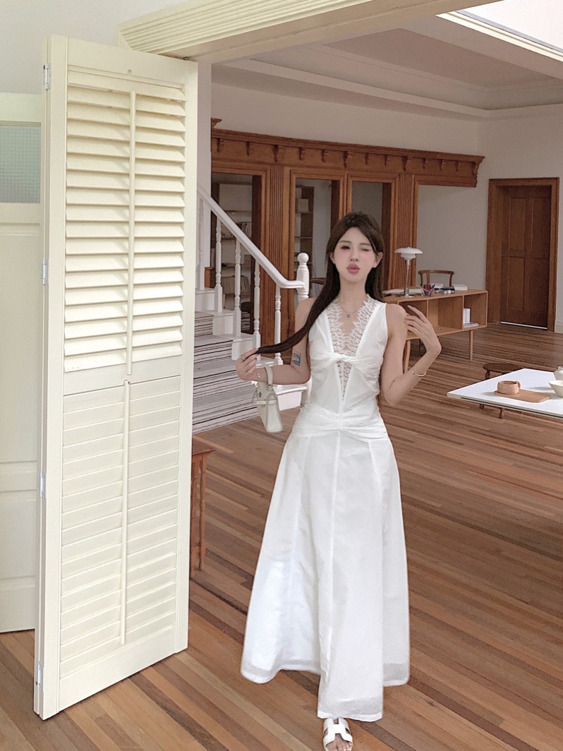 Real shot of Roman Wishing Pool '45 Cotton V-neck Lace Dress for Women Summer French A-line Long Skirt