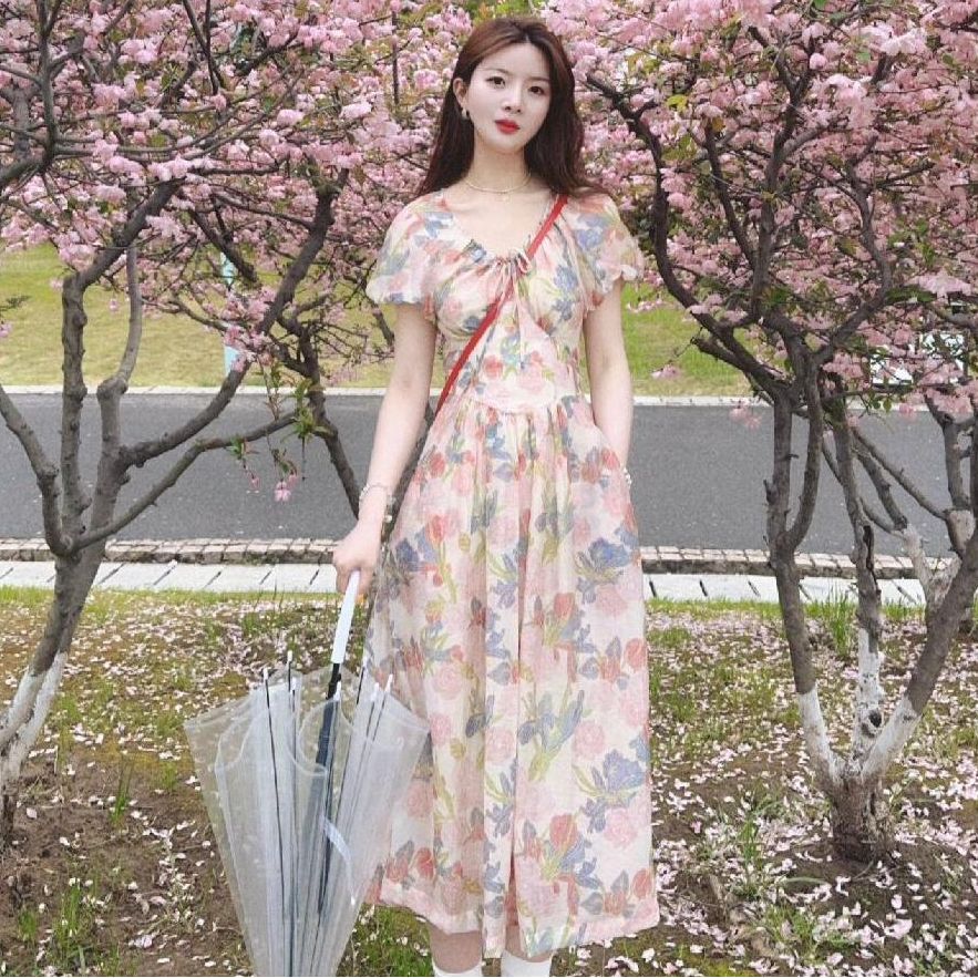 法式溫柔風減齡碎花泡泡袖連衣裙初戀奶甜收腰顯瘦氣質仙女裙子夏