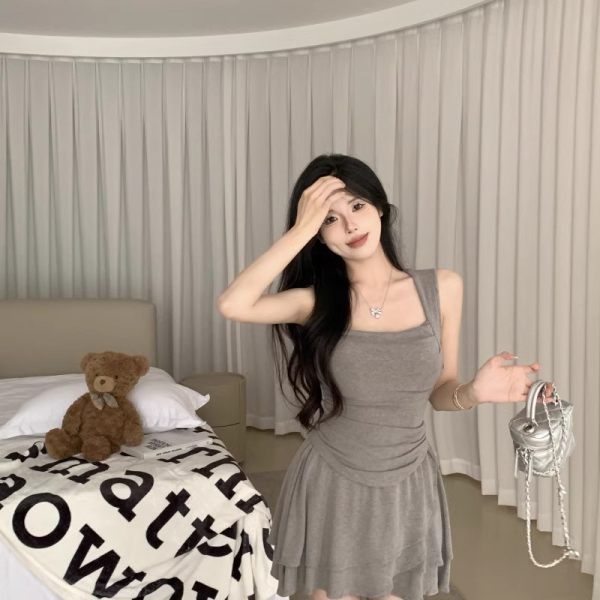 修身S形休閒背心上衣+不規則短裙女2025夏季新款韓版時尚純欲套裝