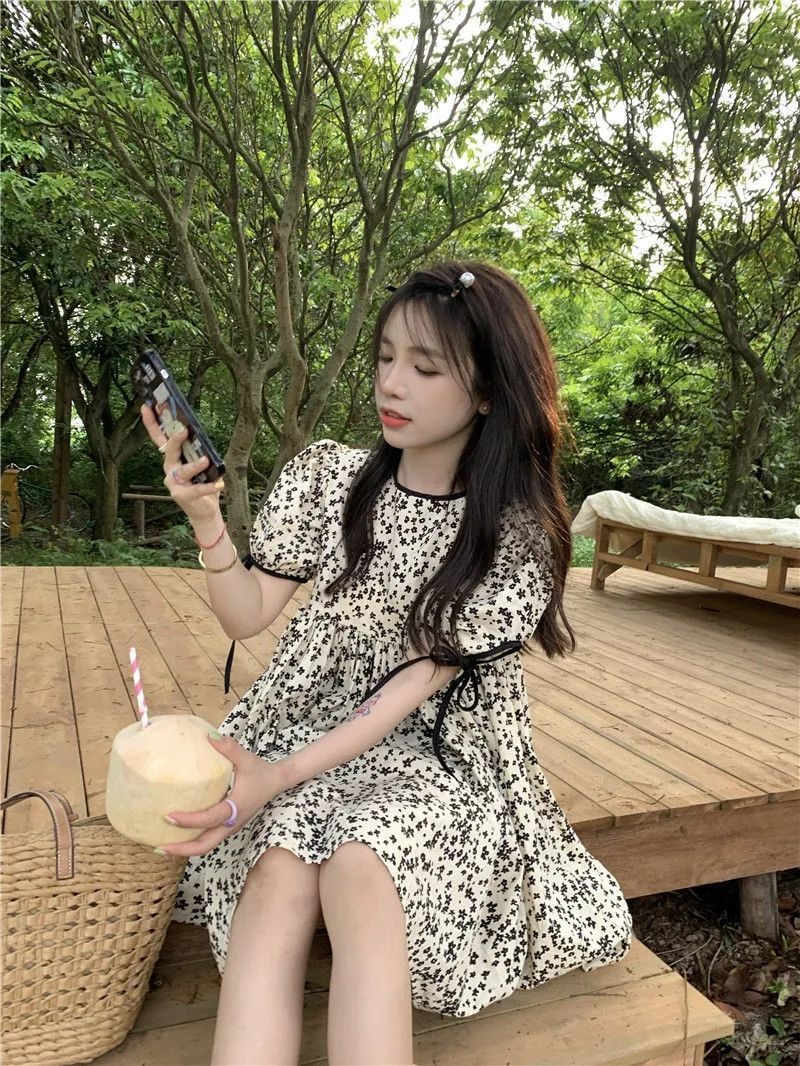 Chiffon floral dress summer new style small loose doll skirt French puff sleeves women