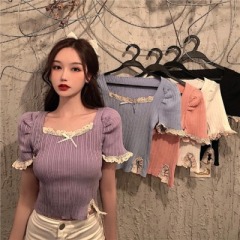 新款豎條紋褶皺短袖方領露鎖骨針織T恤女夏蕾絲拼接修身襯衫
