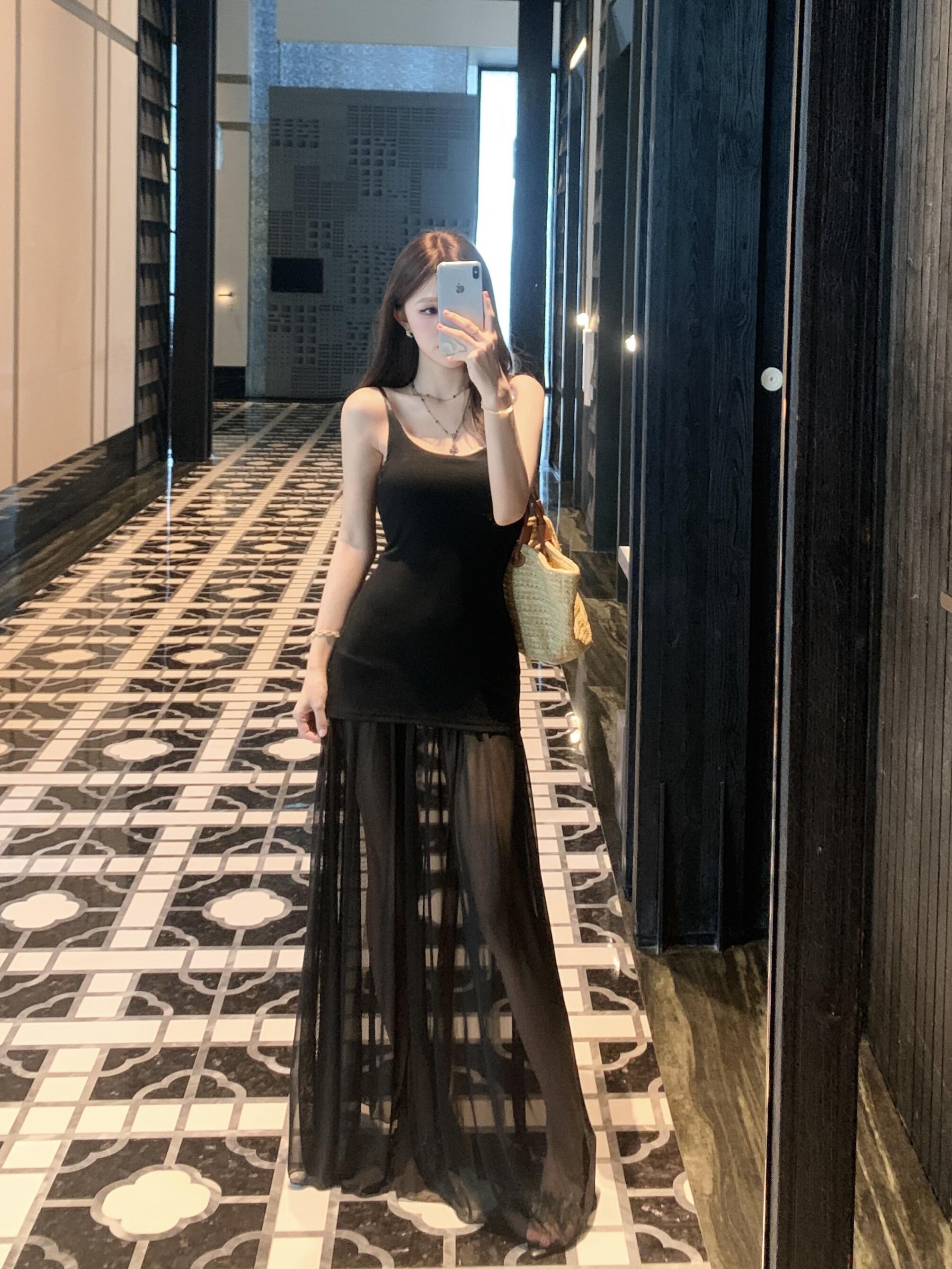 Real shot of spring and summer Korean mesh splicing dress pure backless slim suspender dress women's long skirt