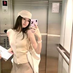 WANANTONGLp Sister Qian's very loved high-end textured woolen vest for women, spring edition