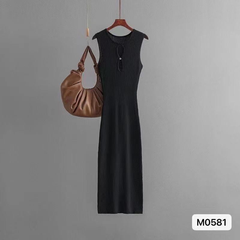 2025 spring and summer new hollow round collar clean color literary Qing Korean Japanese European and American street ins trendy knitted versatile dress A