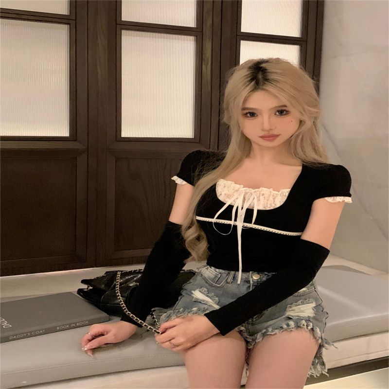 方領蕾絲拼接T恤女春裝新款黑色短款短袖修身內搭打底衫上衣