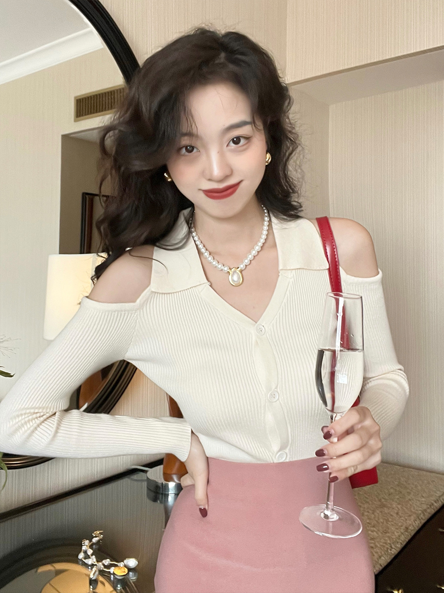 法式露肩針織衫女秋冬款翻領純欲辣妹風開衫上衣設計感修身長袖女