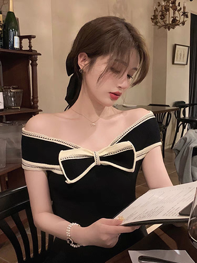 Black one-shoulder dress for women in summer French off-shoulder small bow with waist slimming a line short skirt