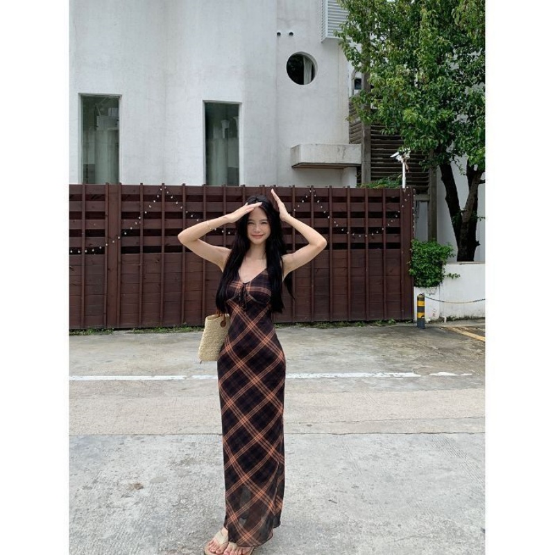 Olanshi plaid vacation slim plaid suspender temperament casual Korean version new summer long skirt