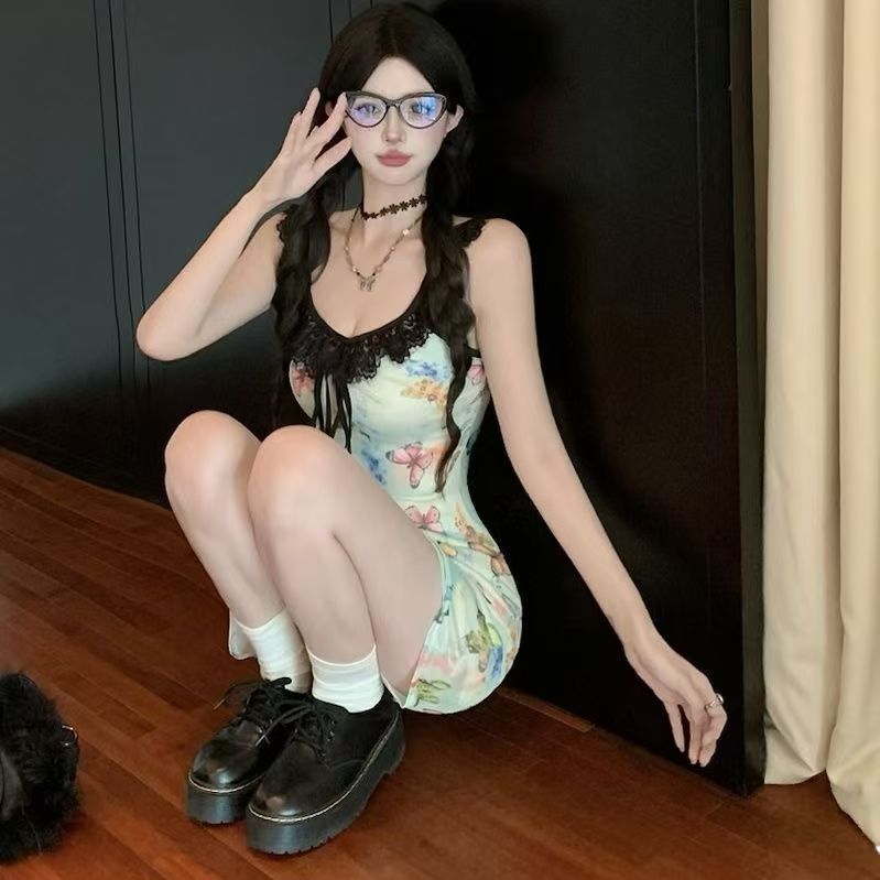 Pure butterfly printed straps suspender dress for women in summer new sweet and spicy waist-hugging vacation casual skirt