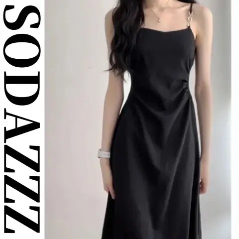 French black suspender dress with new slim waist slim long skirt niche design pleated little black skirt
