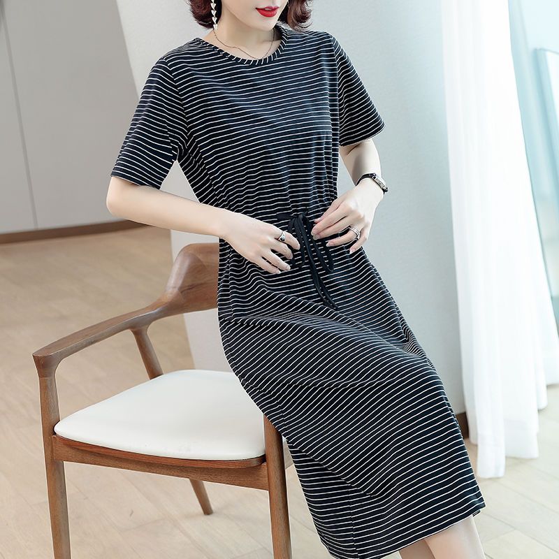 Women's summer 2025 new mid-length loose large size fat MM age-reducing belly-covering striped T-shirt long skirt
