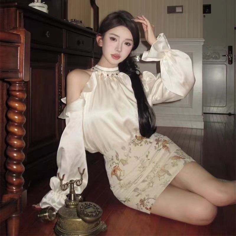 溫柔風小眾露肩襯衫夏季緞面法式寬鬆高級感氣質設計掛脖襯衣
