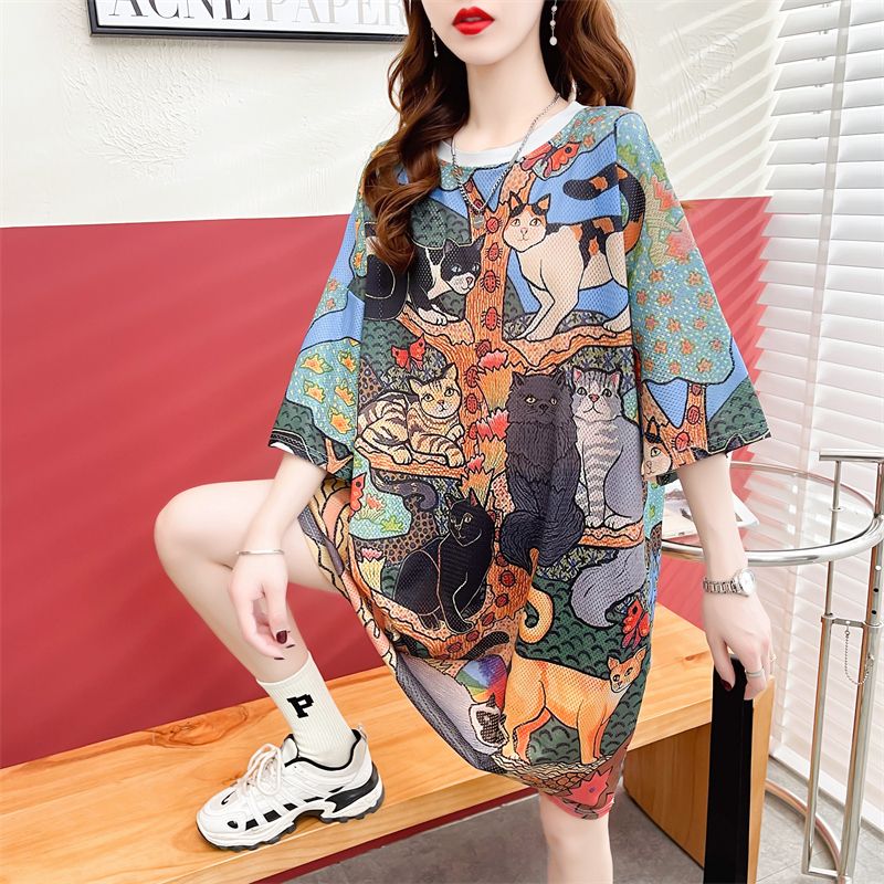 Official photo of polyester summer 2025 mid-length trendy printed round neck short-sleeved T-shirt for women