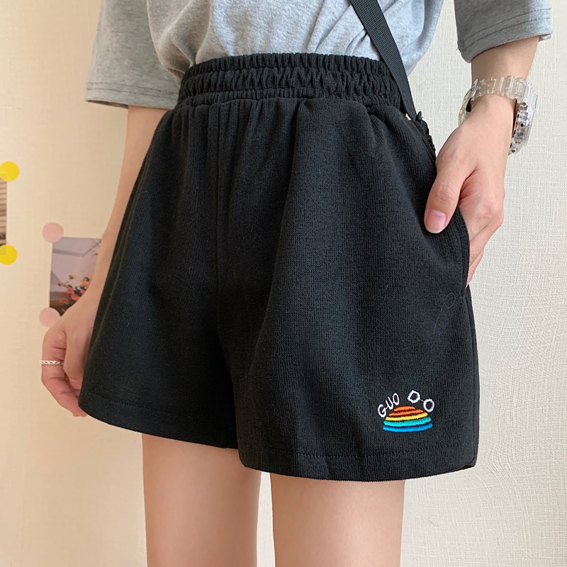 Real shot of black sports wide-leg shorts in summer high waist loose 2025 new casual slim and versatile pants