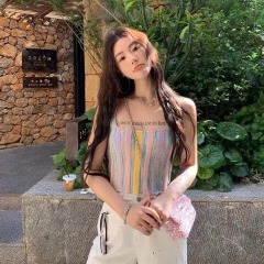 漫步彩色島彩虹拼色亮絲夏日小吊帶上衣