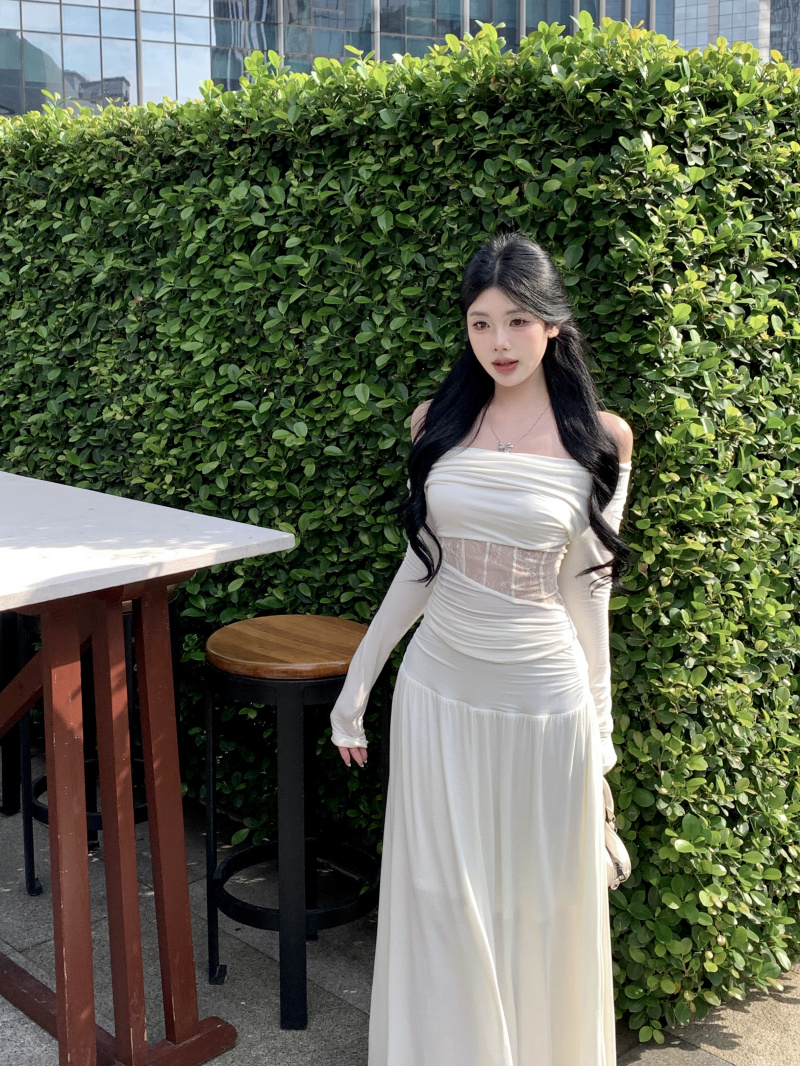 Real shot, fragrant soft Crush design sense, one-shoulder hollow lace, pleated base shirt and skirt suit