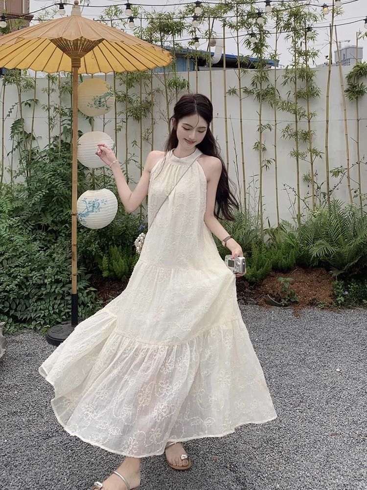 度假風長裙女法式高級感掛脖裙夏季雪紡連衣裙溫柔風刺繡A字裙子