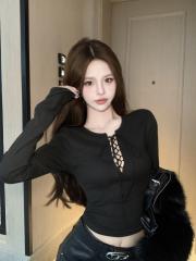 Real shot of hot girl black sexy V-neck strap T-shirt for women slim base long-sleeved top
