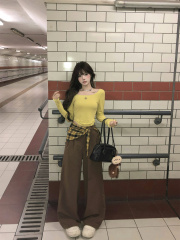 Photo-shoot~ Korean-style slimming long-sleeved short T-shirt + straight-leg pants