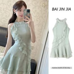 Summer dopamine beach vacation beach skirt internet celebrity French platycodon ruffled neck dress for women