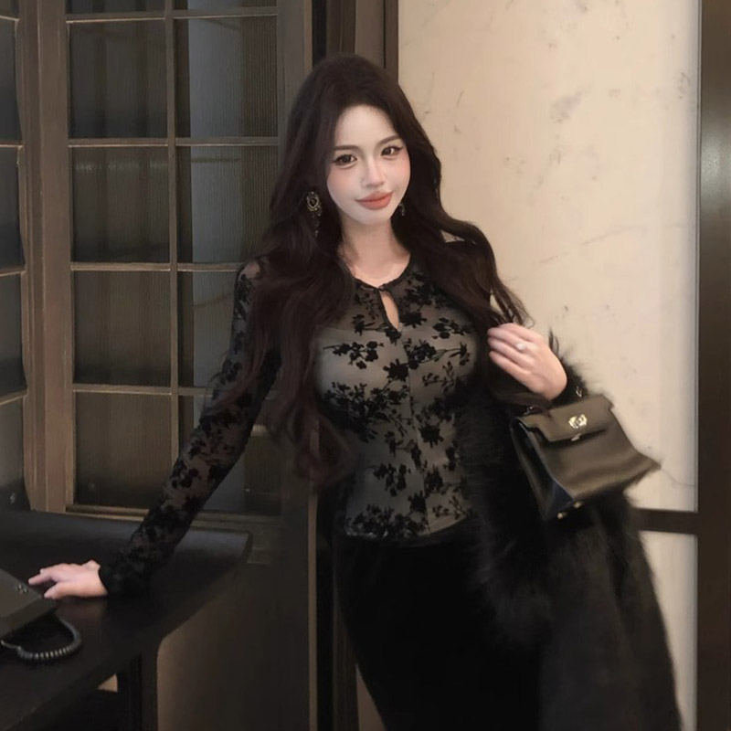 御姐輕熟風黑色修身鏤空長袖T恤女春夏修身純欲顯瘦上衣