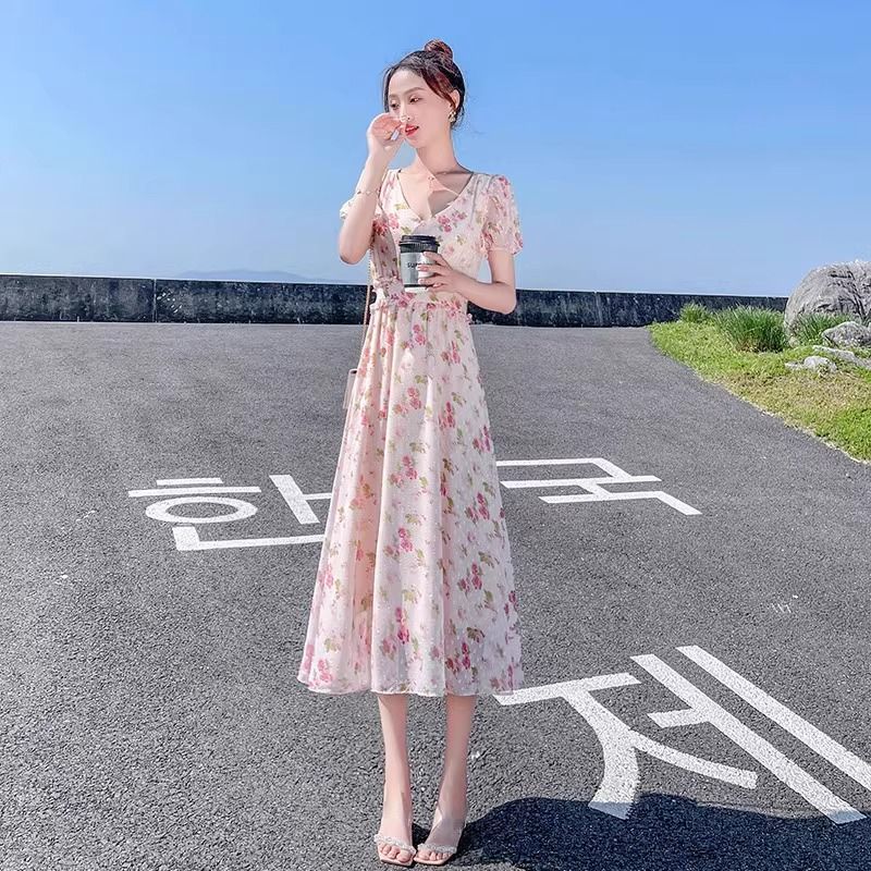 V領碎花長袖連衣裙女夏季2025年氣質減齡收腰顯瘦長裙