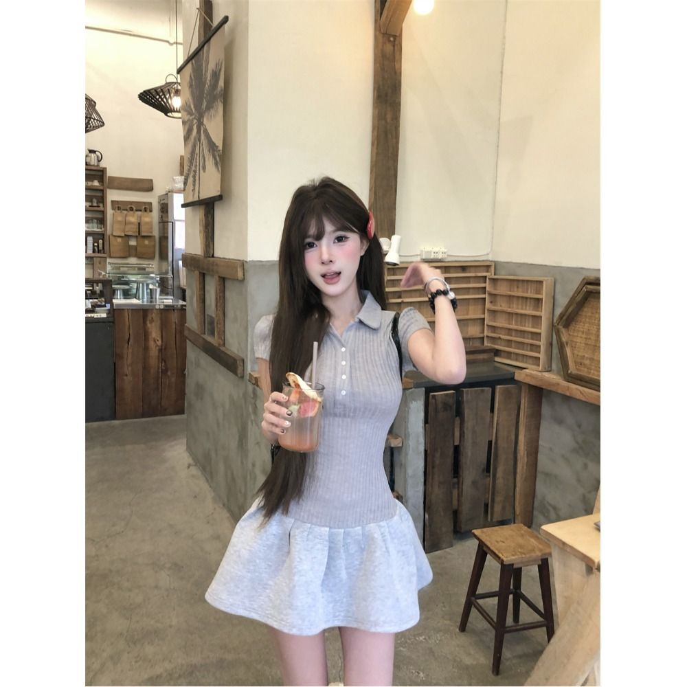 Sweet girl style short-sleeved POLO collar dress for women with slim fit and slim gray A-line skirt short skirt