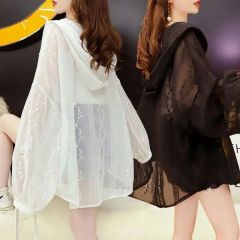 Summer ice silk sunscreen jacket for women lace internet celebrity 2025 new versatile thin breathable street sunscreen jacket