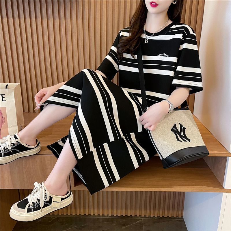 Quality/95 cotton 5 spandex/rear collar/slit design feel loose striped dress