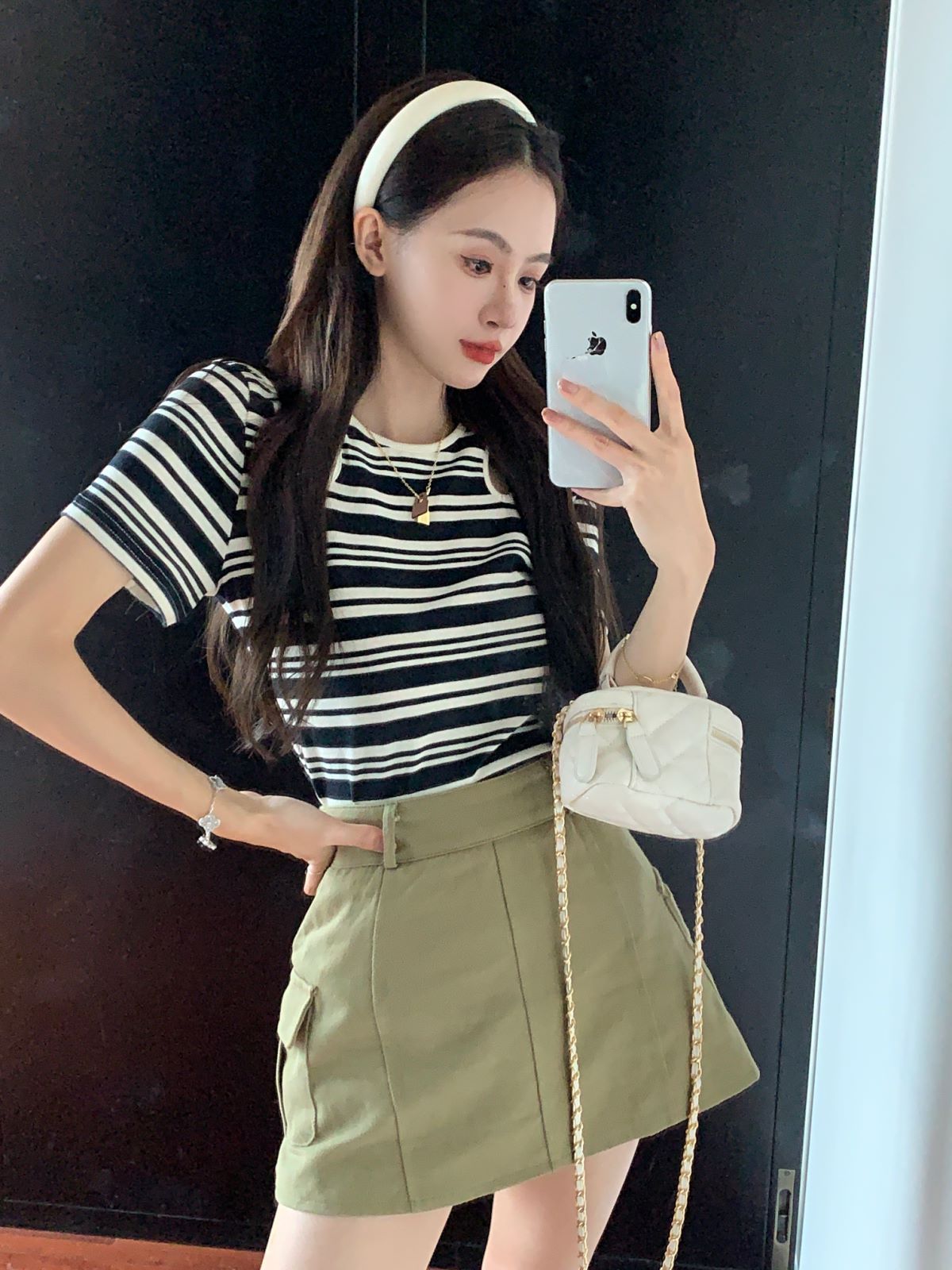 95 cotton quality striped off-shoulder T-shirt for women, slim and short niche and unique short-sleeved top ins