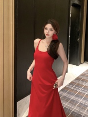 Real shot of women's early spring sexy slim dress with chest pads
