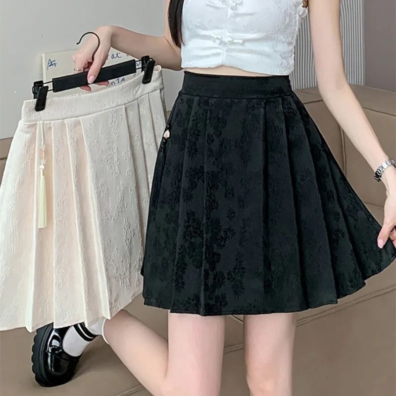 Spring and Summer Style Loose Fit Mid-Center Oblique Folded Mini Skirt with Elastic Waist, High-Waisted Floral Print Fashion Slimming Half-Skirt for Plus Size Women