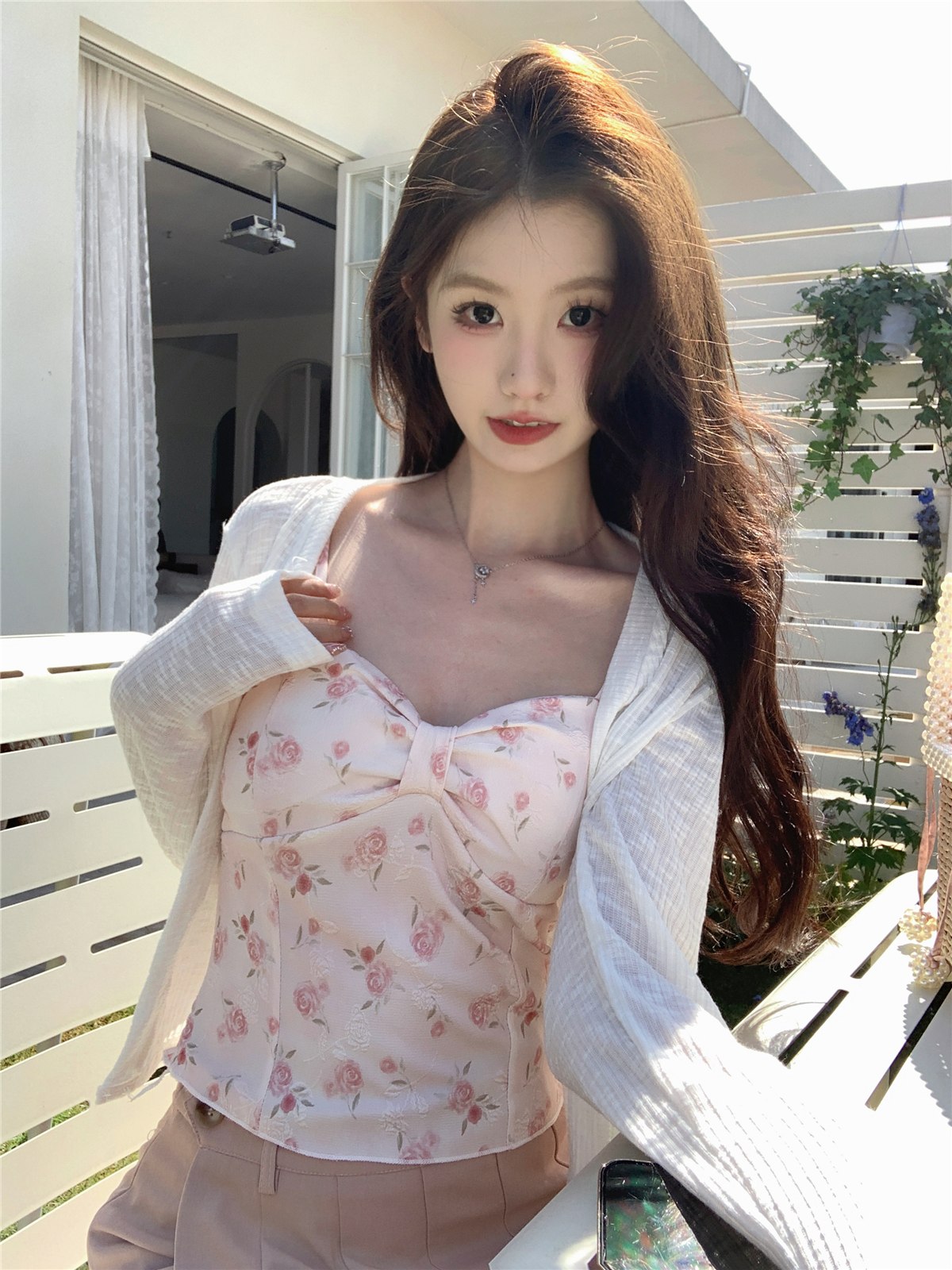 Real shot of summer Korean style fresh floral suspender vest inner wear + short knitted cardigan sunscreen suit for women