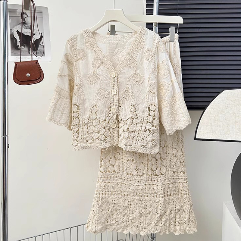 Bohemian retro vacation style suit heavy industry hook flower hollow short cardigan