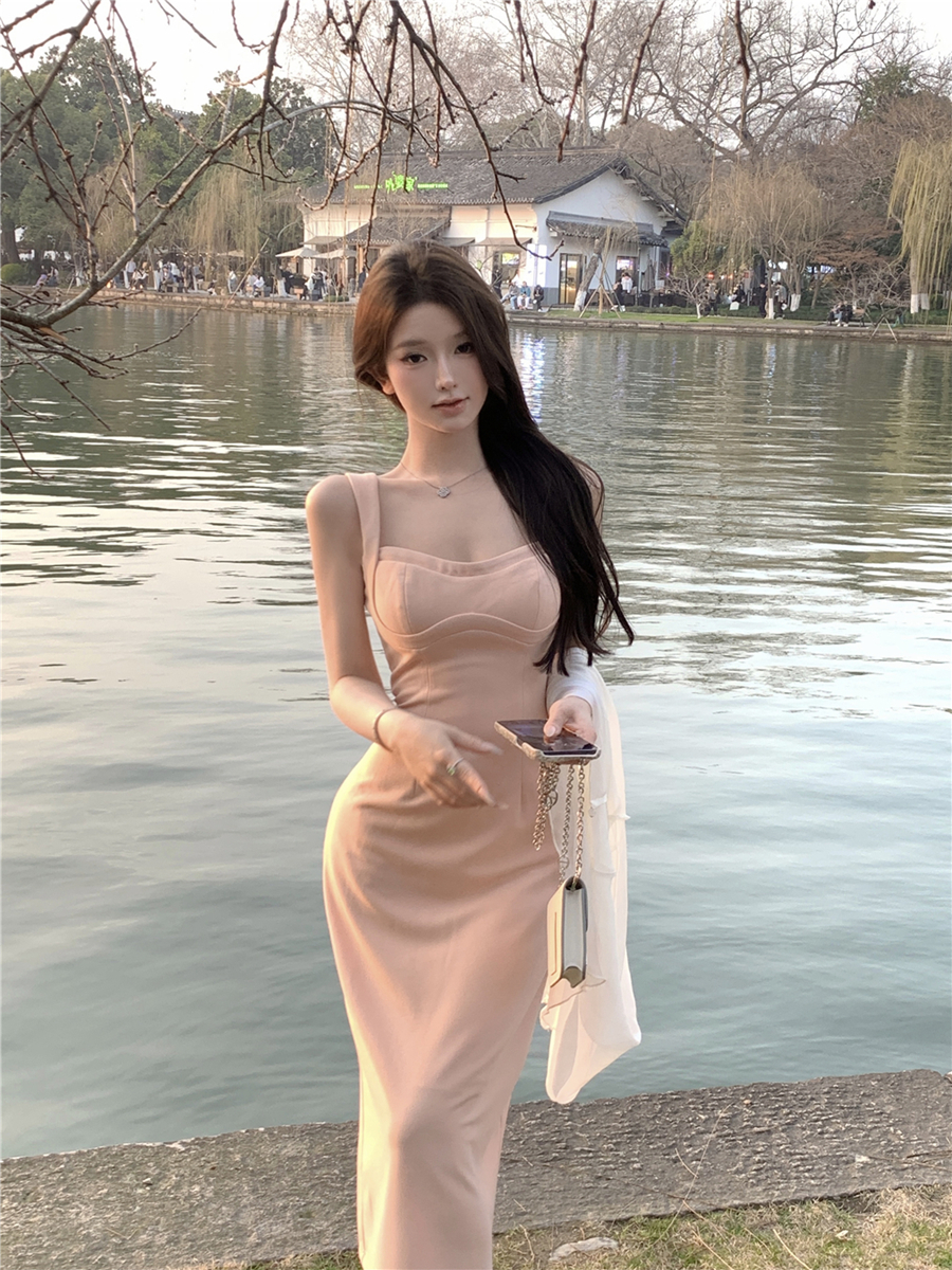 實拍性感氣質復古吊帶收腰顯瘦連衣裙包臀裙女