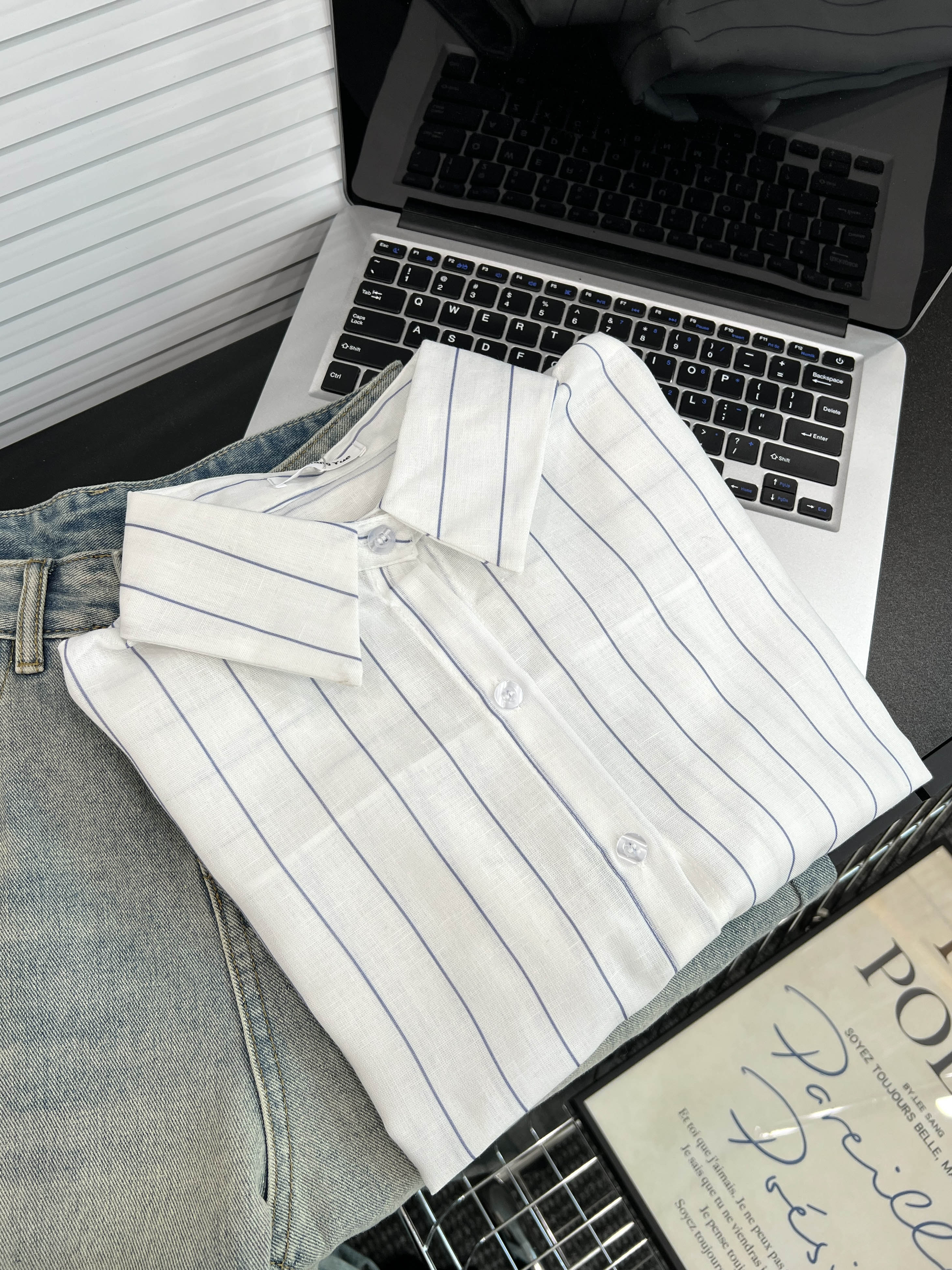 Real shot, fresh blue striped thin shirt, spring and summer new casual commuter top jacket