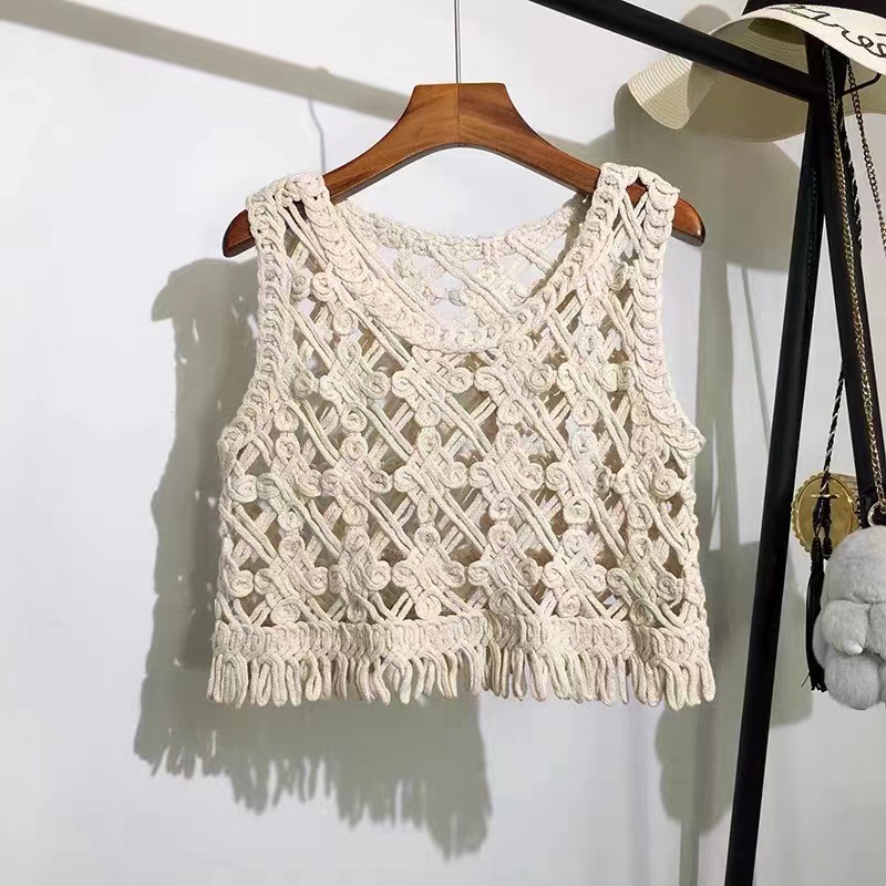 Niche design retro hook flower hollow suspender first love style travel vacation wear loose vest fashionable top
