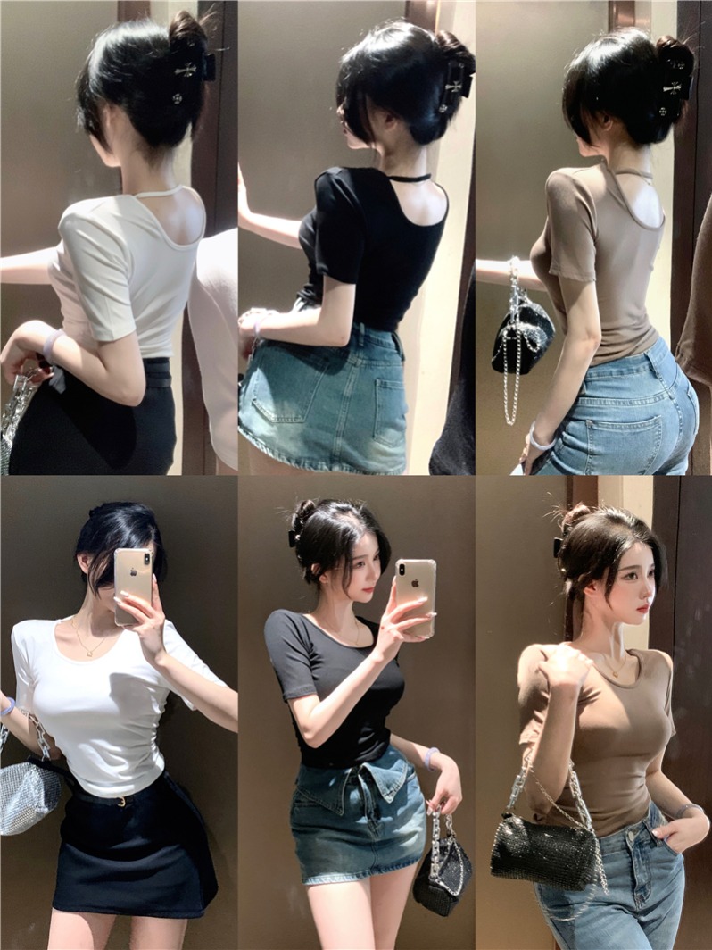 Real shot of new hot girls pure and sexy U-neck backless T-shirt with waist-hugging short and tricky sexy short-sleeved top