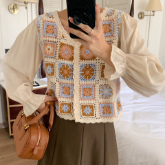 New spring and summer sweet hook and hollow design sense college style shirt for women chic small short knitted sweater