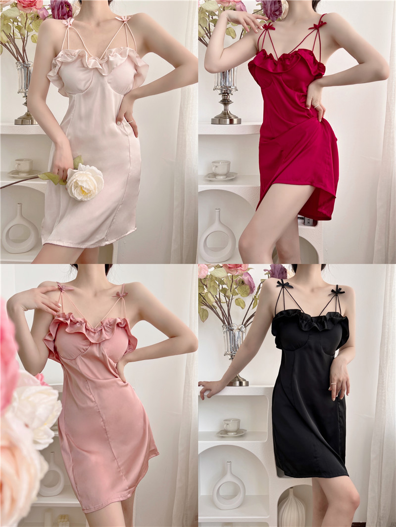 Real shot of new French ice silk pajamas women's pure sexy suspender skirt nightgown with chest pad pajamas home clothes