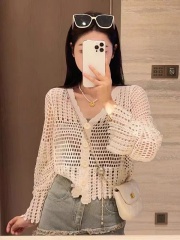 V-neck long-sleeved hollow sunscreen suspender cardigan for women's new design French loose knitted shirt top