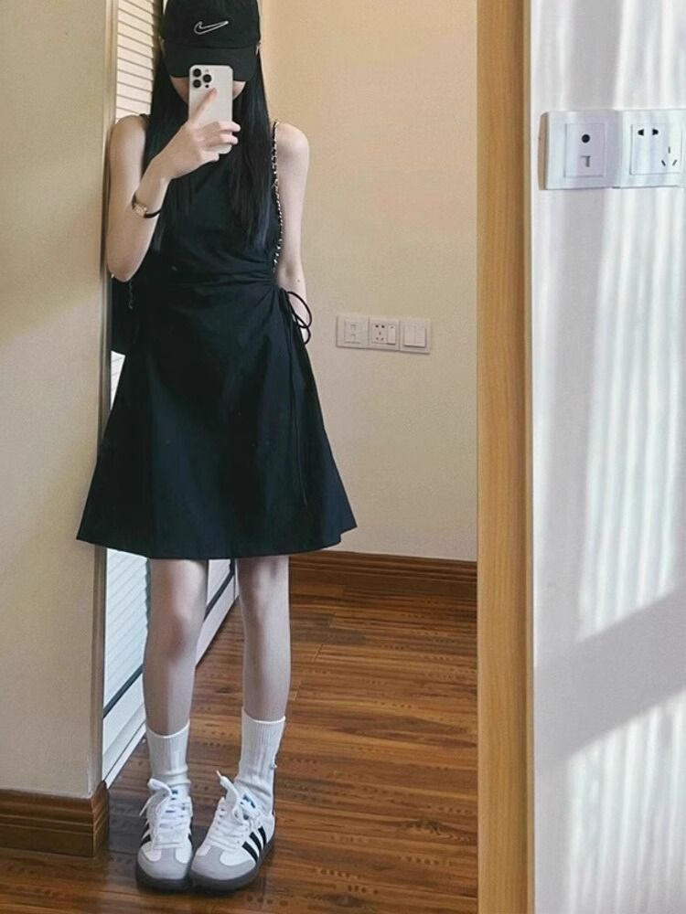 設計感黑色抽繩系帶背心連衣裙女夏季寬鬆減齡花苞裙短裙